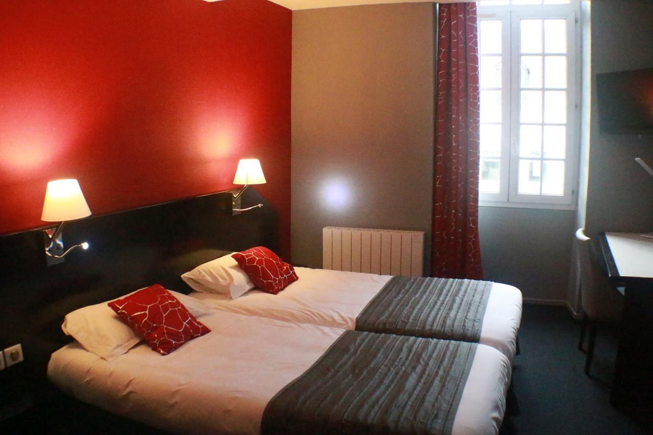 Hotel - Restaurant Eugenie Pontorson Bagian luar foto